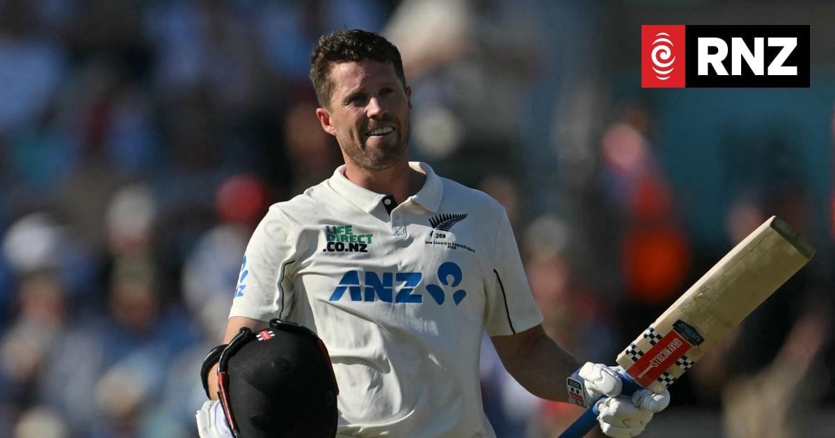 Black Caps Command 352-Run Lead After Nicholls Century