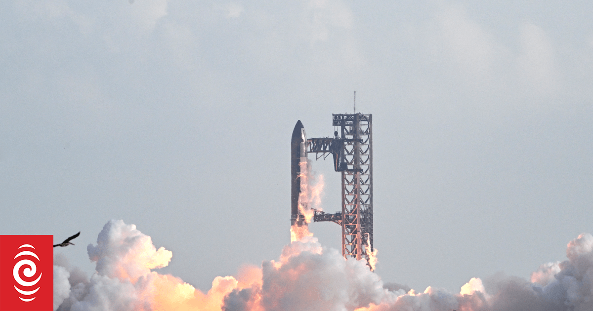 SpaceX IPO: AI Losses, Mars Dreams and Musk's Control